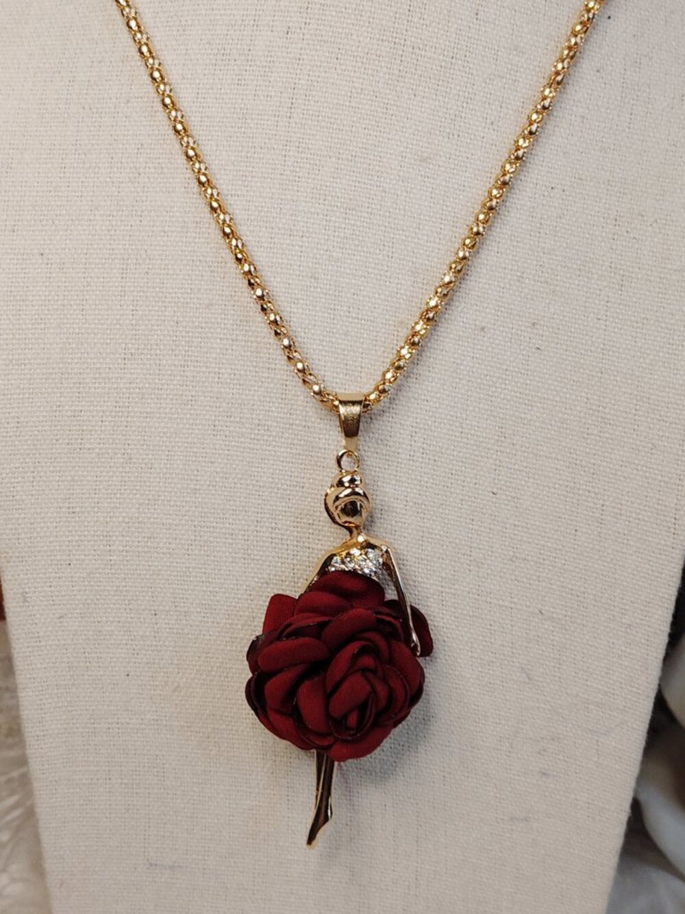 Betsey Johnson Ballerina Rose Pendant Necklace - Picture 2 of 8